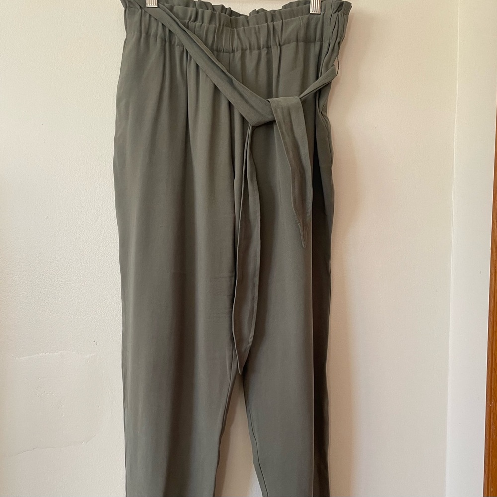 BCBG baggy pants